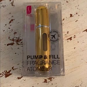 Travel perfume atomizer